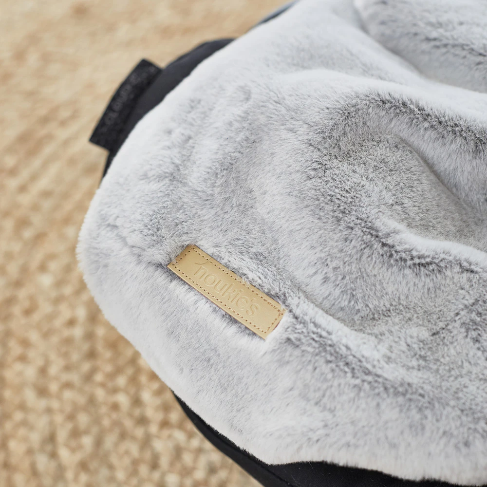 Nid D'ange Gris Clair Fausse Fourrure – Image 6