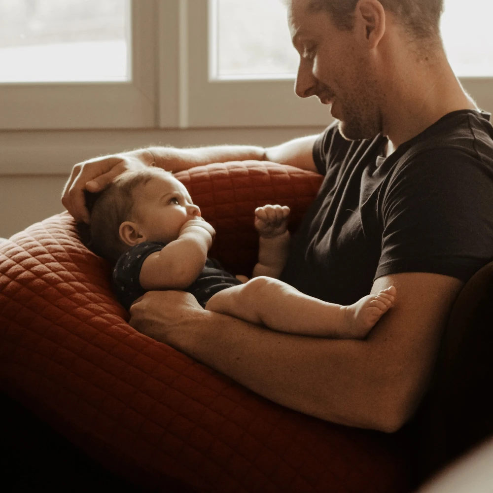 Beaba Coussin D'allaitement Big Flopsy Fleur De Coton Brique – Image 3