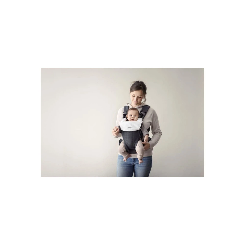 Babybjorn Bavoir Pour Porte Bébé Harmony – Image 2
