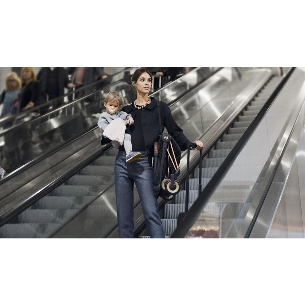 CYBEX Poussette Compacte Coya Châssis Chrome Brown Siège Noir – Image 13