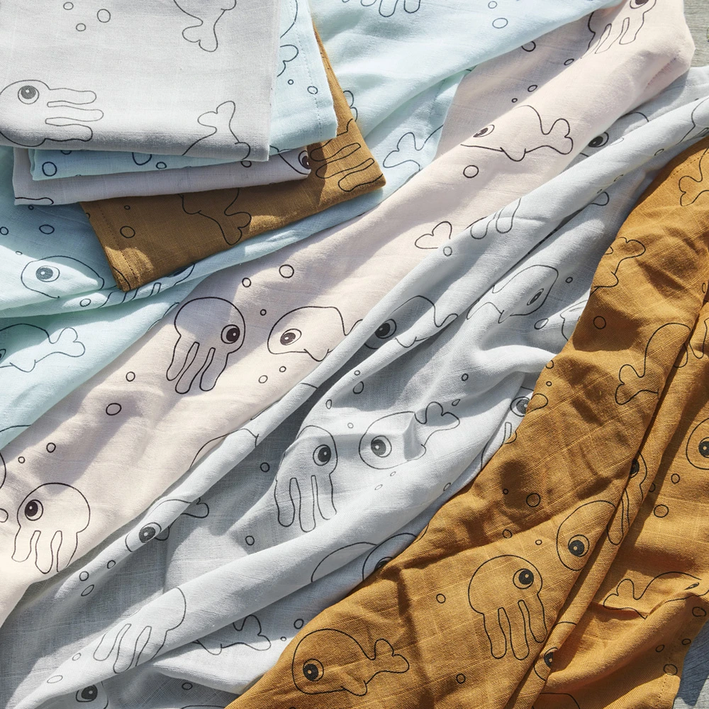 Done By Deer Lot De 2 Langes 70x70cm Sea Friends Mustard – Image 2