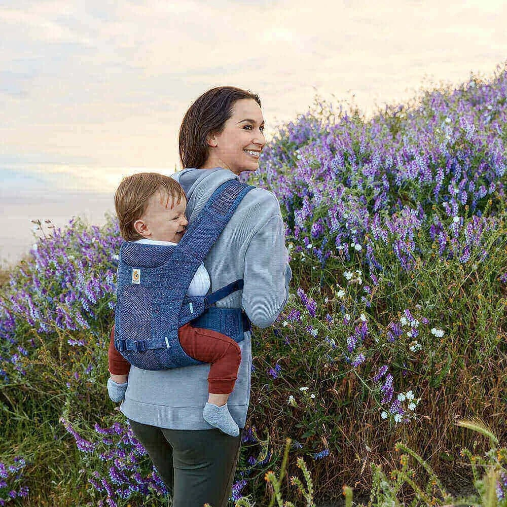 Ergobaby Porte Bébé Aerloom - Bleu Marine – Image 3