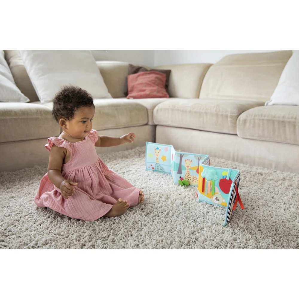 Livre D'éveil à Déplier Sophie La Girafe – Image 3